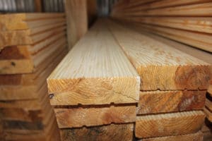 Террасная доска высшего сорта, фото на складе